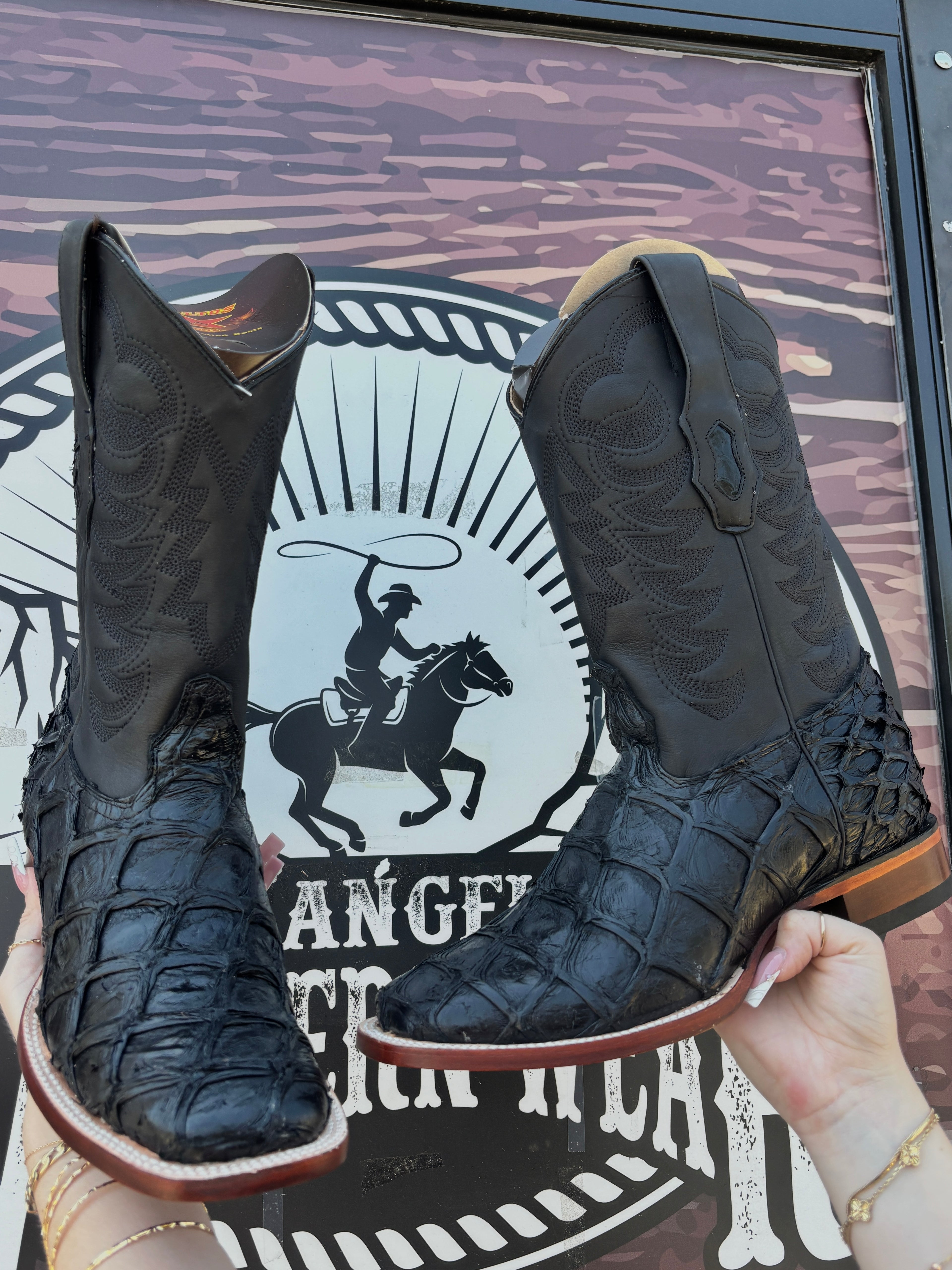 Pirarucu Black Boots